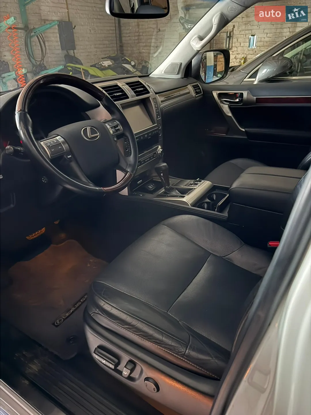 2017 Lexus GX - мініатюра 16