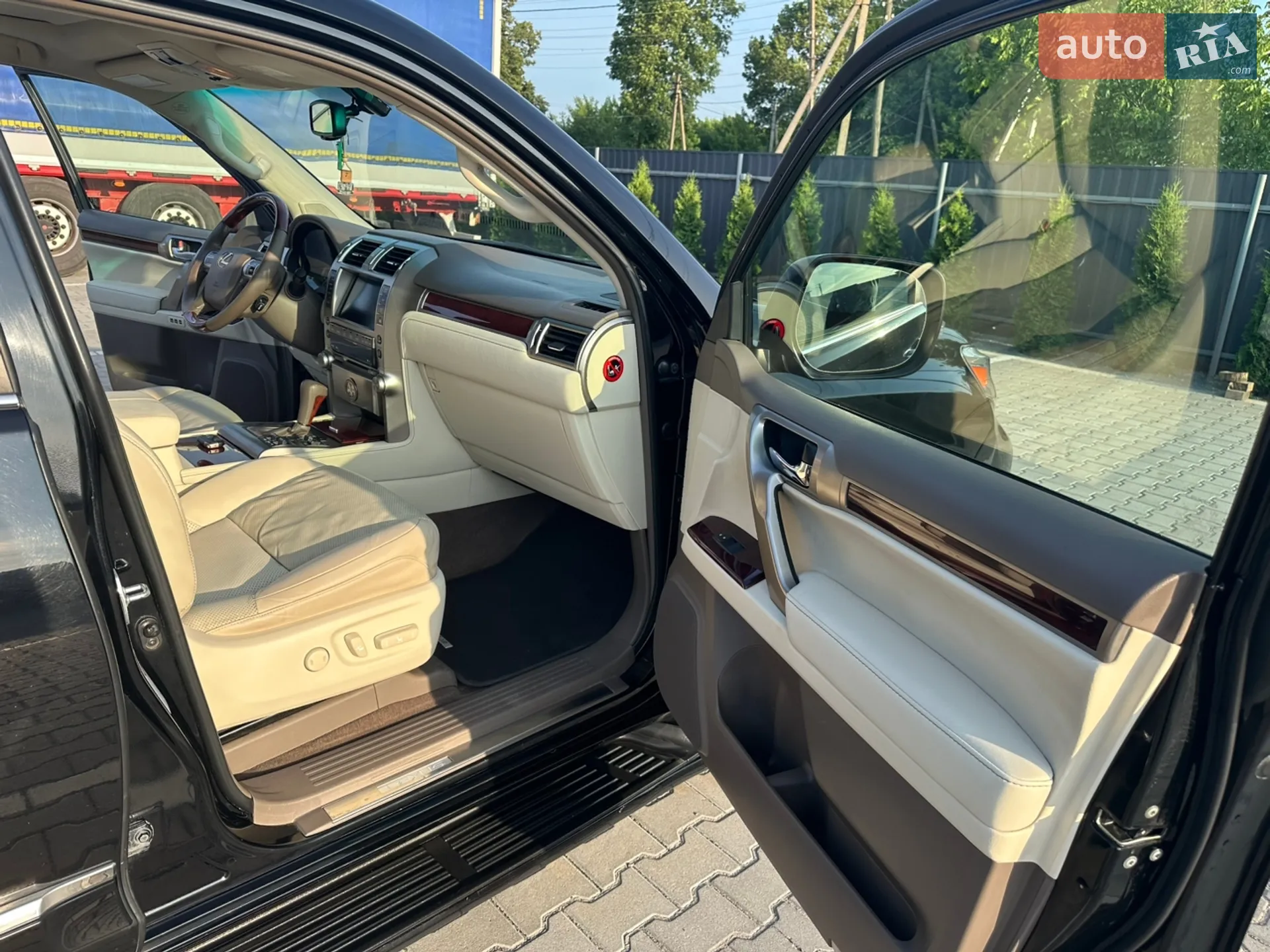 2010 Lexus GX - мініатюра 27