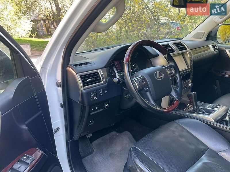 Позашляховик / Кросовер Lexus GX 2017 в Києві
