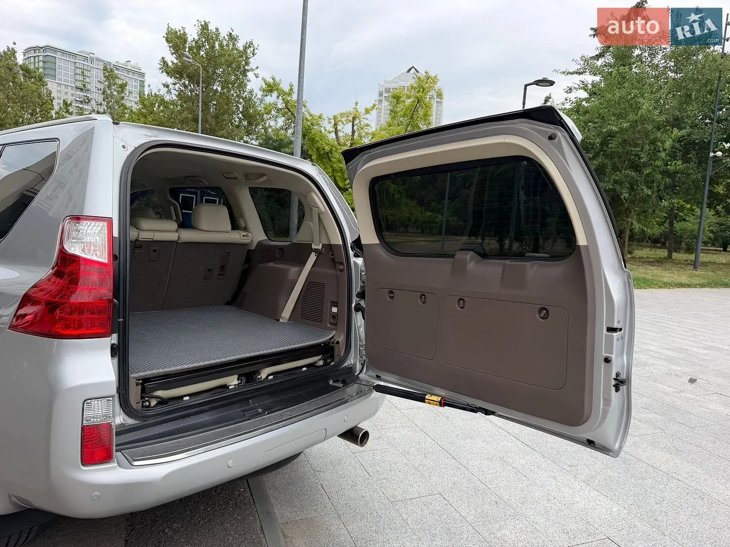 2011 Lexus GX - мініатюра 86