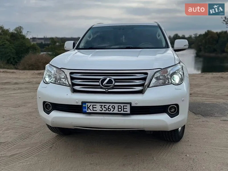 Lexus GX 2011