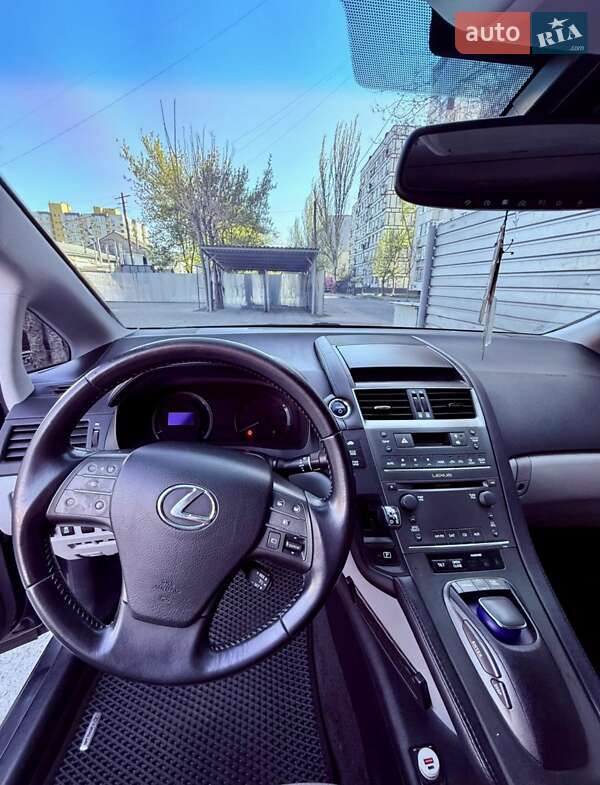Седан Lexus HS 2009 в Дніпрі