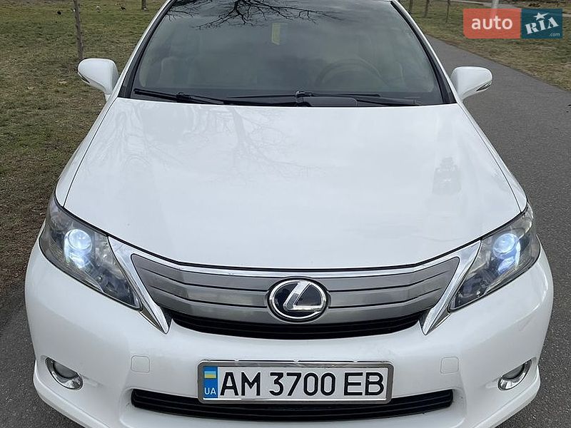 Седан Lexus HS 2009 в Киеве