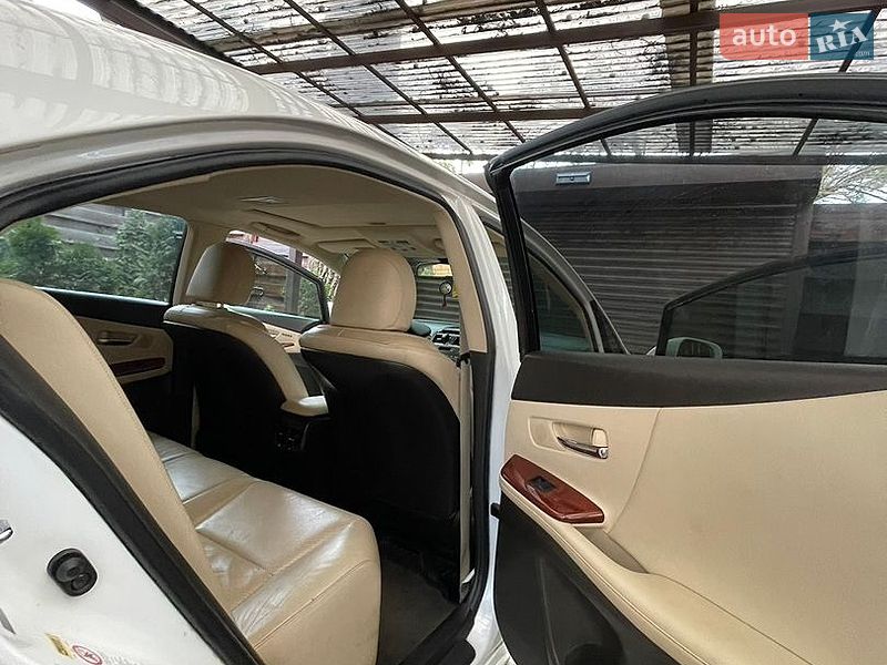 Седан Lexus HS 2009 в Киеве