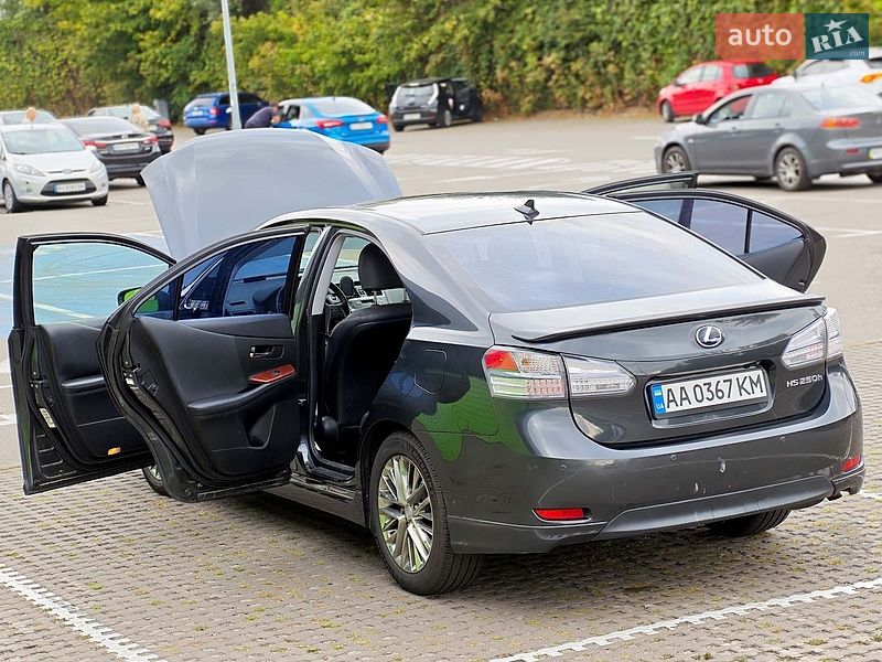 Седан Lexus HS 2011 в Києві