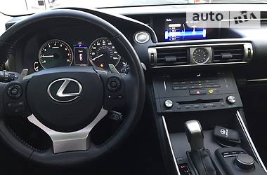 Седан Lexus IS 2016 в Днепре
