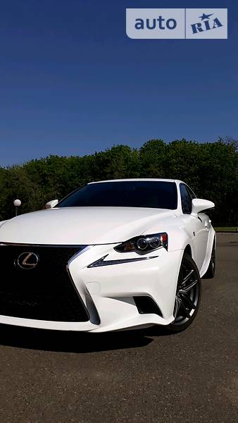 Седан Lexus IS 2015 в Одессе