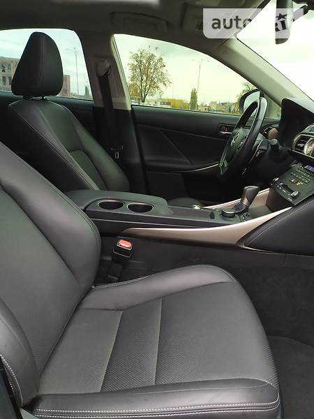 Седан Lexus IS 2015 в Києві фото 19 Седан Lexus IS 2015 в Києві