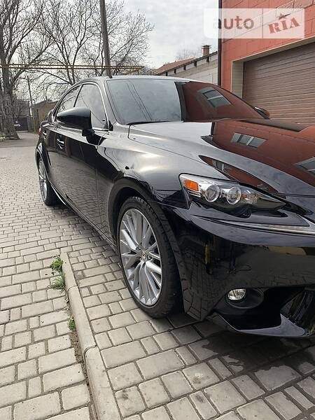 Седан Lexus IS 2015 в Одесі фото 10 Седан Lexus IS 2015 в Одесі
