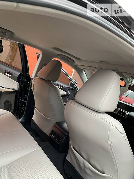 Седан Lexus IS 2015 в Одесі фото 38 Седан Lexus IS 2015 в Одесі