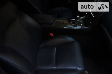 Седан Lexus IS 2011 в 