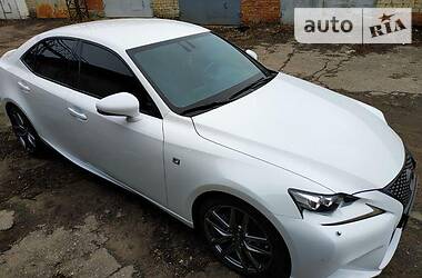 Седан Lexus IS 2015 в Киеве