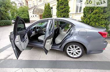 Седан Lexus IS 2012 в Києві