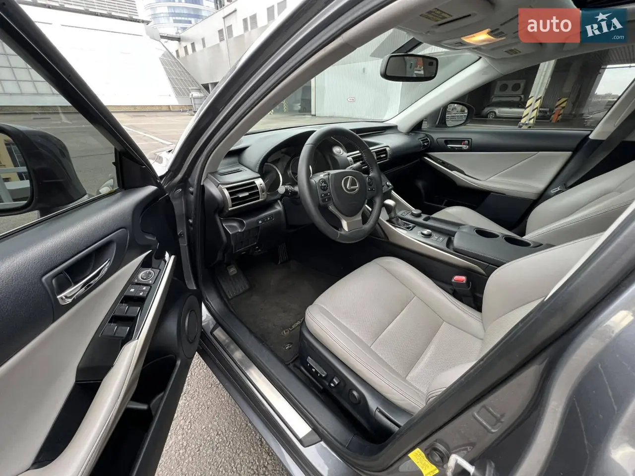 2014 Lexus IS - мініатюра 10