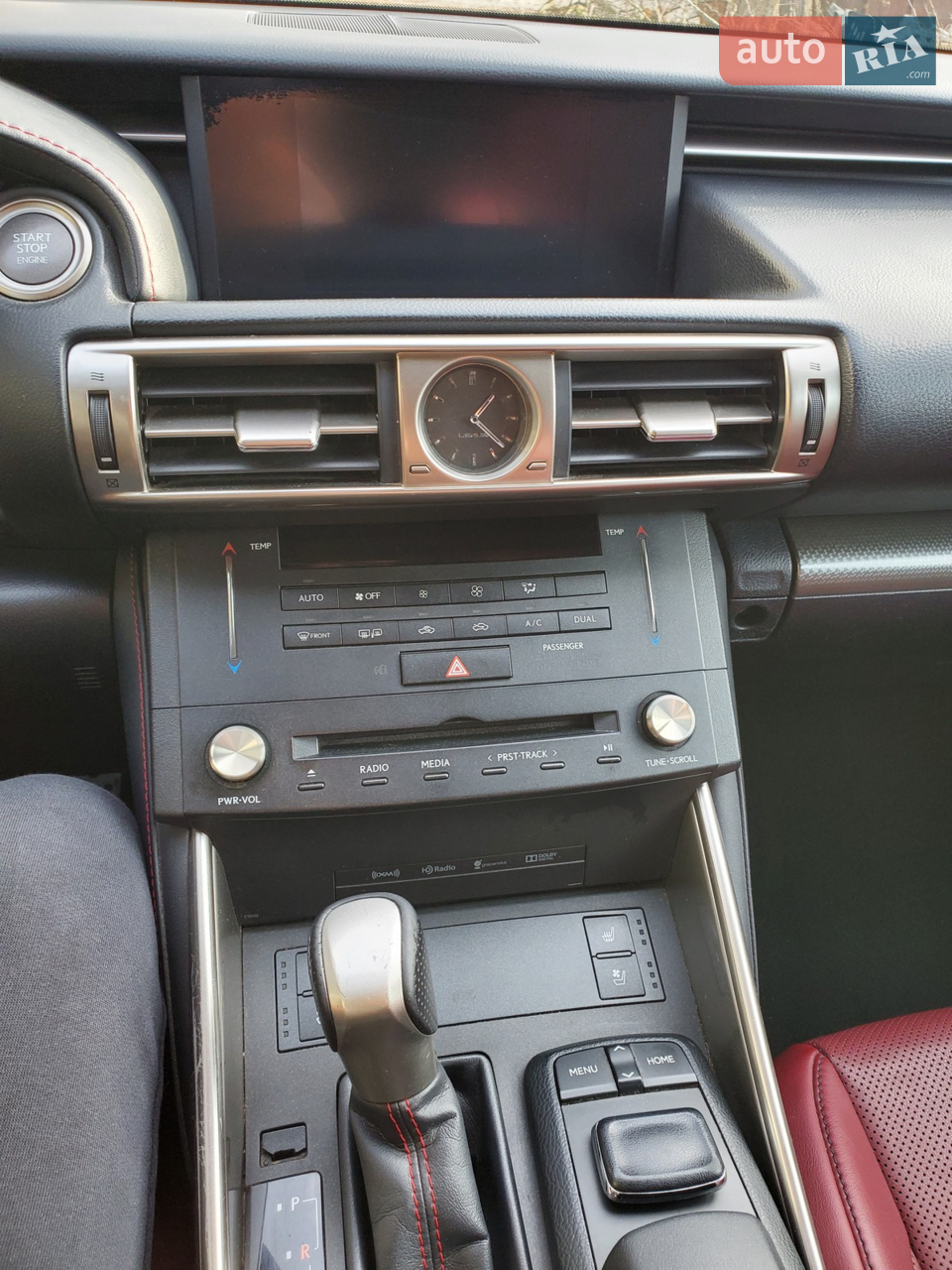 2015 Lexus IS - мініатюра 12