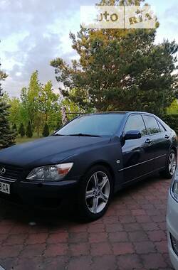 Седан Lexus IS 1999 в Чернігові