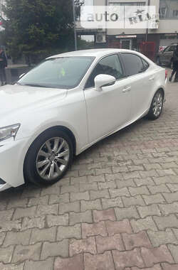 Седан Lexus IS 2014 в 