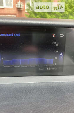 Седан Lexus IS 2014 в 