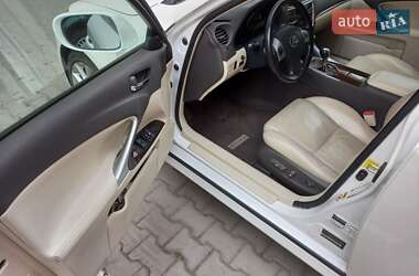 Седан Lexus IS 2013 в Хмельницком