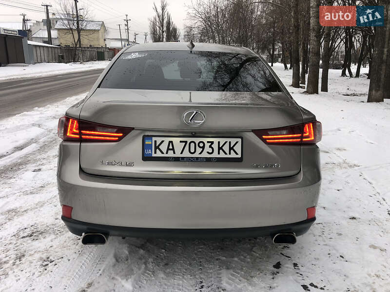 Седан Lexus IS 2014 в Киеве