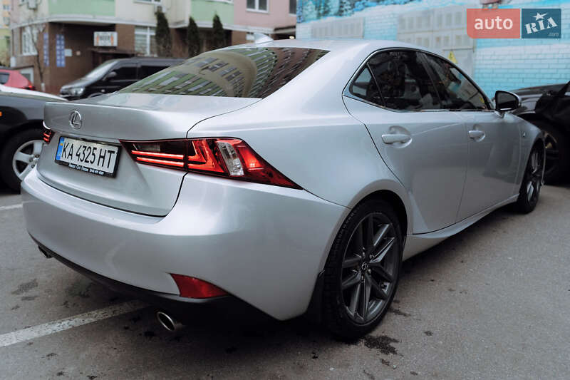 Седан Lexus IS 2013 в Киеве