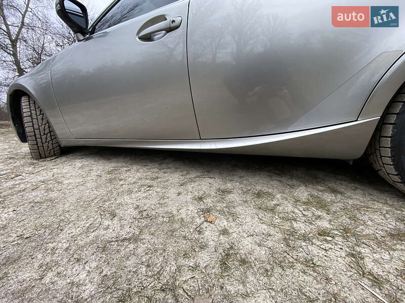 Седан Lexus IS 2013 в Полтаве