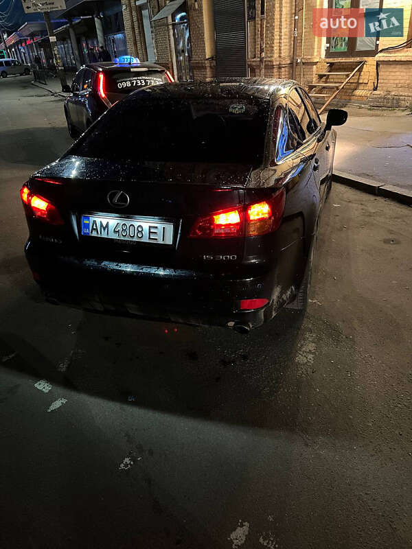 Седан Lexus IS 2007 в Житомире