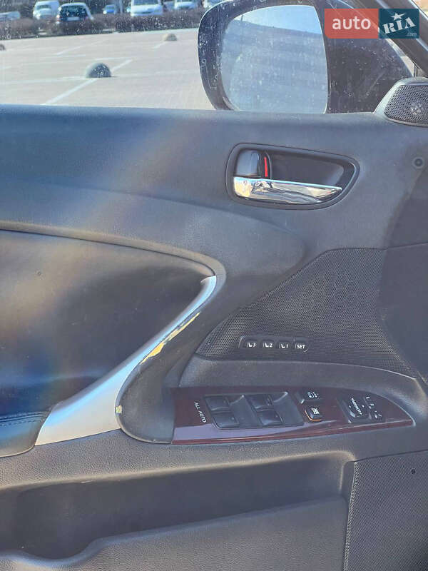 Седан Lexus IS 2007 в Житомире