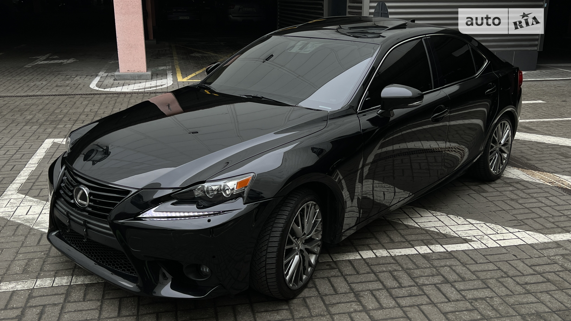 2013 Lexus IS - мініатюра 19