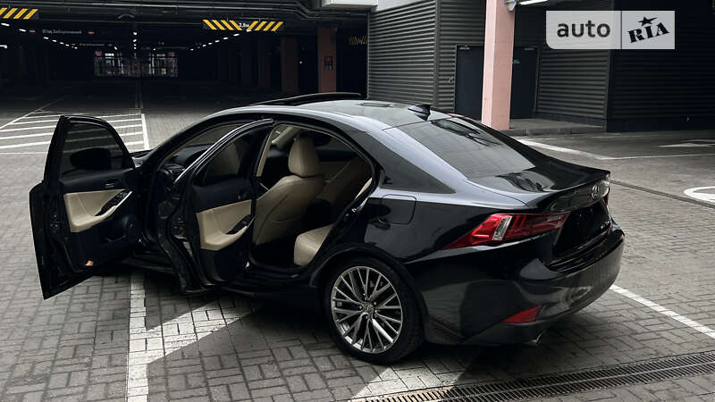 Седан Lexus IS 2013 в Києві фото 20 Седан Lexus IS 2013 в Києві