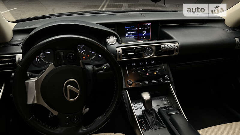 Седан Lexus IS 2013 в Києві фото 26 Седан Lexus IS 2013 в Києві