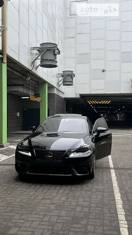 Седан Lexus IS 2013 в Києві фото 49 Седан Lexus IS 2013 в Києві