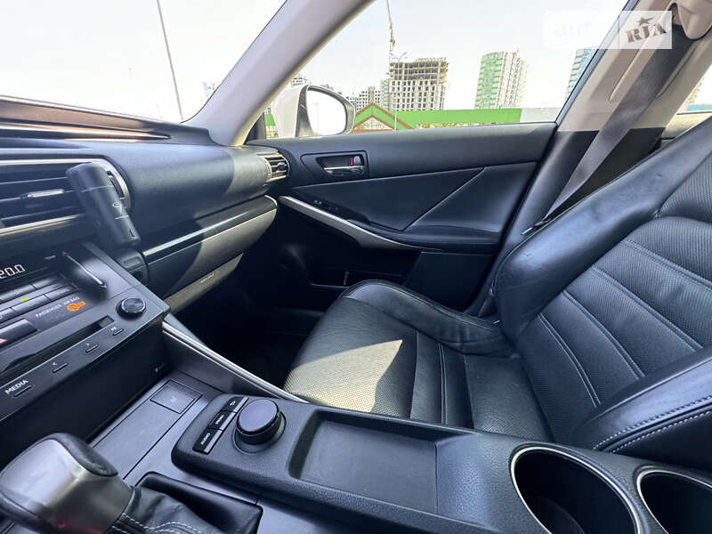 Седан Lexus IS 2013 в Одессе фото 18 Седан Lexus IS 2013 в Одессе