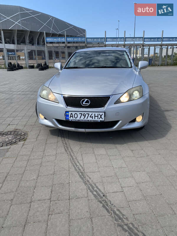 Lexus IS 2007