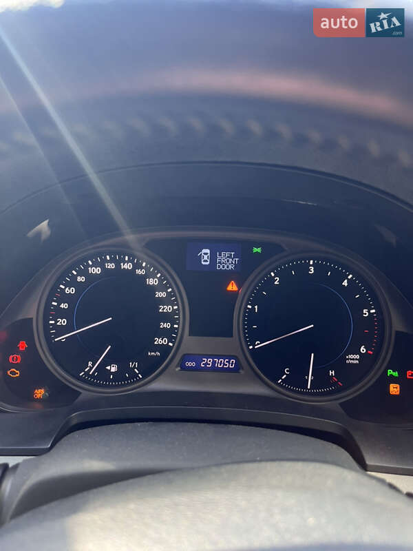 Седан Lexus IS 2007 в Жовкві