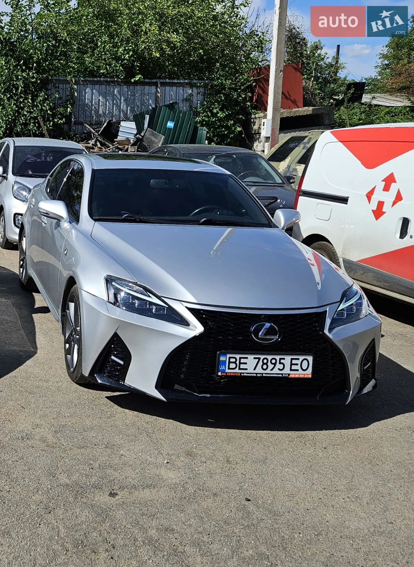 2011 Lexus IS - мініатюра 9