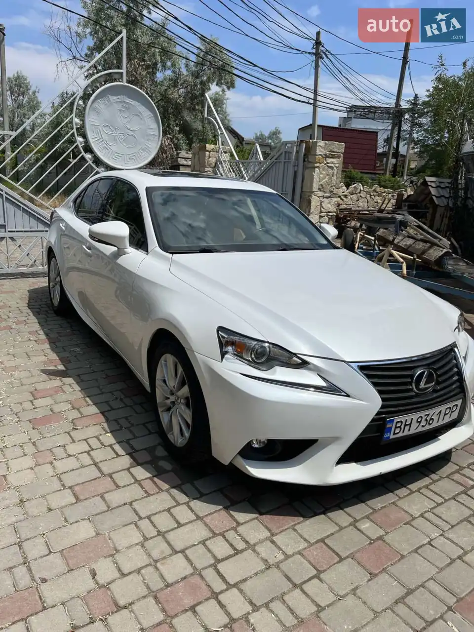 2016 Lexus IS - мініатюра 21