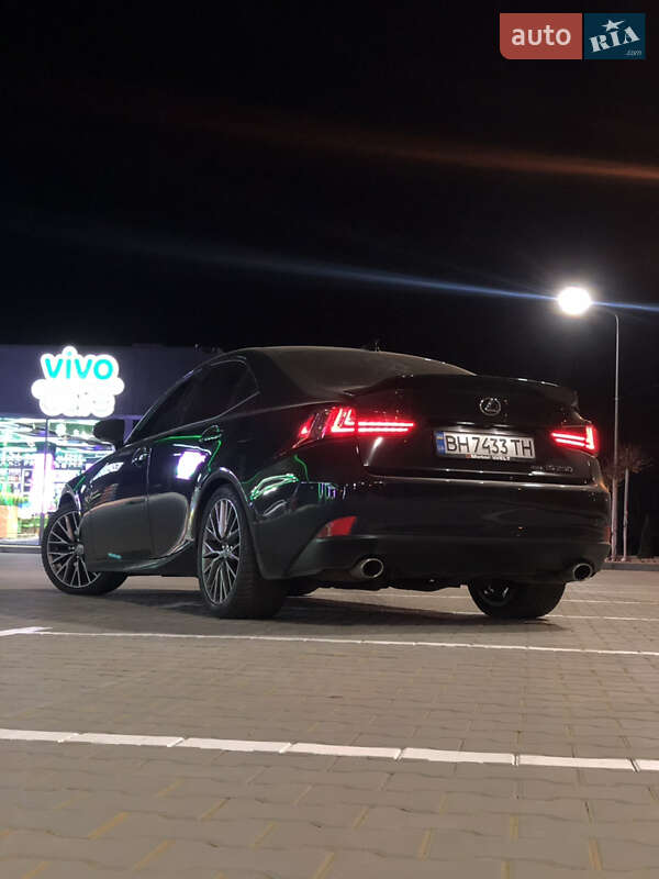 Седан Lexus IS 2013 в Одессе