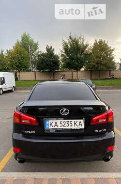 Седан Lexus IS 2007 в Киеве