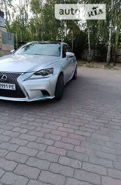 Седан Lexus IS 2016 в 