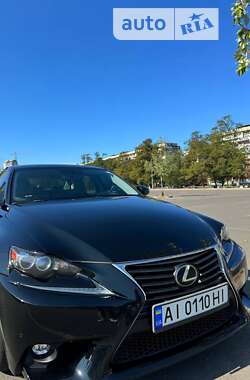 Седан Lexus IS 2016 в Києві