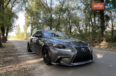 Седан Lexus IS 2014 в 