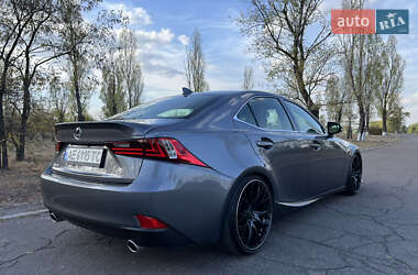 Седан Lexus IS 2014 в 