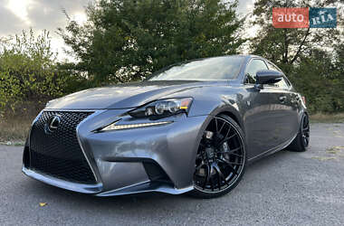 Седан Lexus IS 2014 в 