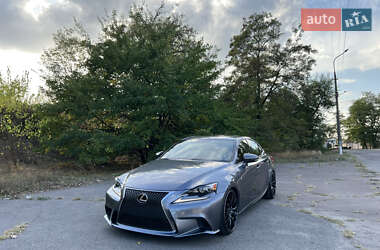 Седан Lexus IS 2014 в 