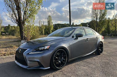 Седан Lexus IS 2014 в 