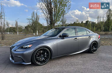 Седан Lexus IS 2014 в 
