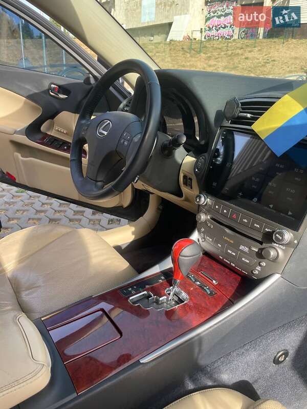 Седан Lexus IS 2007 в Харькове