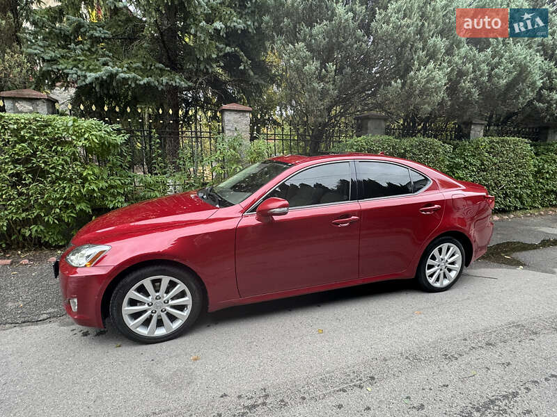 Седан Lexus IS 2010 в Киеве фото 2 Седан Lexus IS 2010 в Киеве