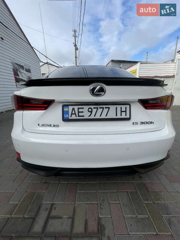 Седан Lexus IS 2015 в Днепре